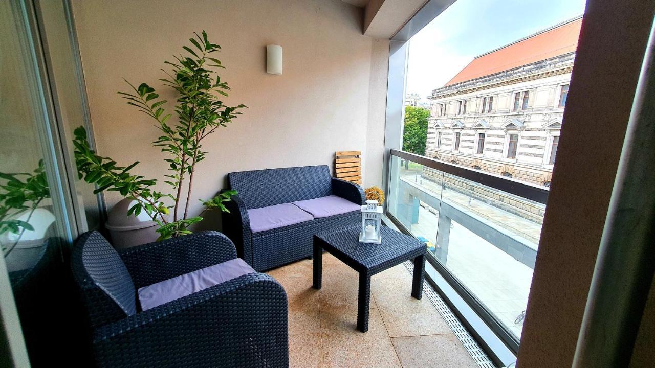 Pineapple Apartments Luxus Apartment Im Palais Am Neumarkt Dresden Ngoại thất bức ảnh